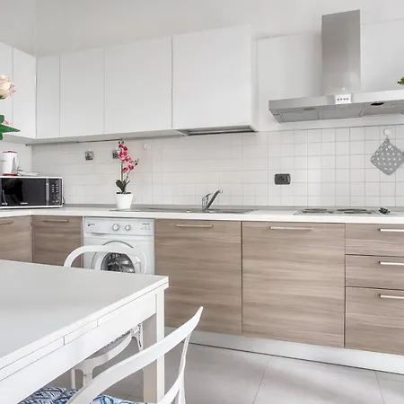 Daire Altido Tasteful Flat Near Centre Milano